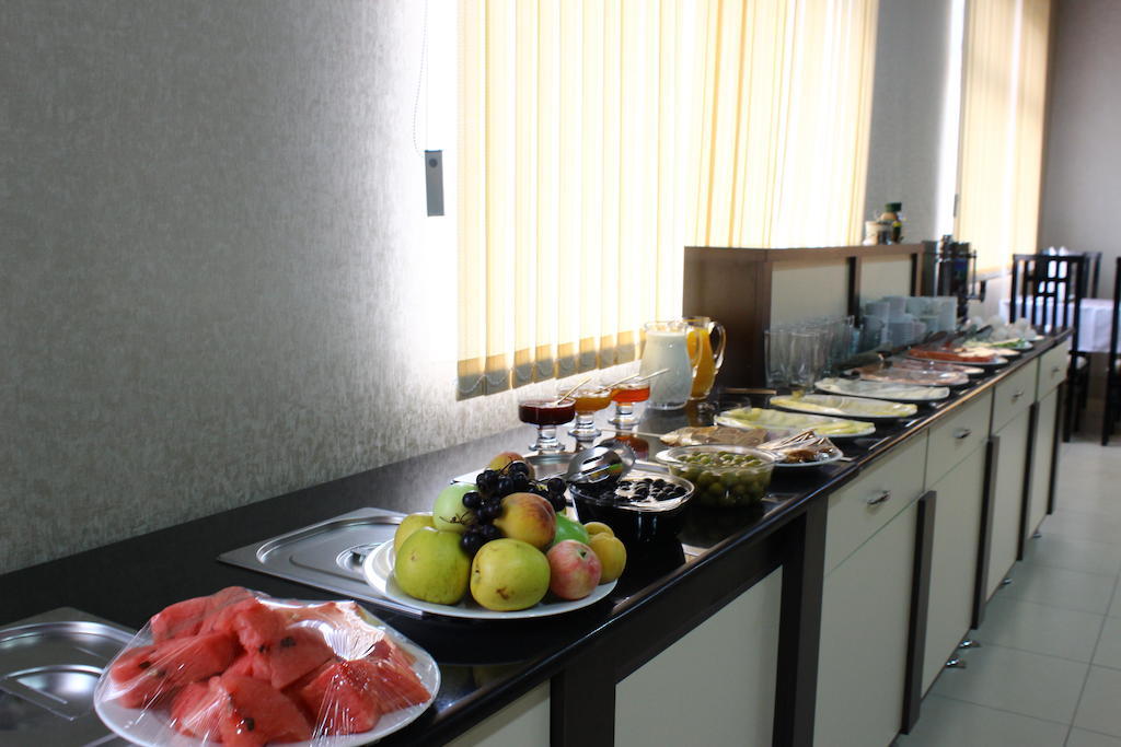 Issam Hotel & Spa Шеки Экстерьер фото
