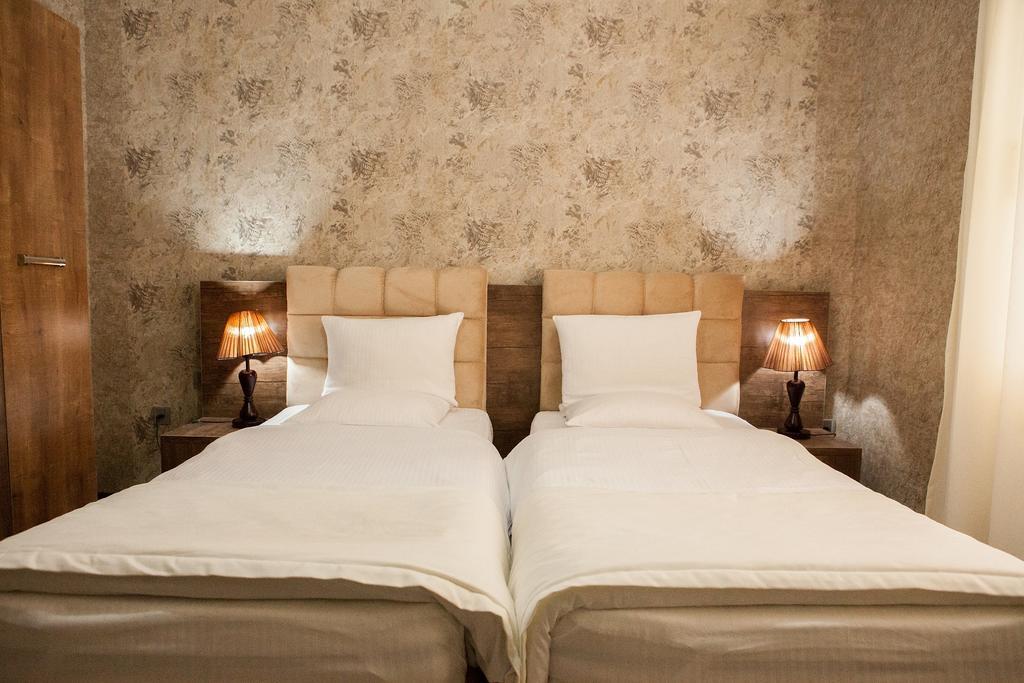 Issam Hotel & Spa Шеки Экстерьер фото