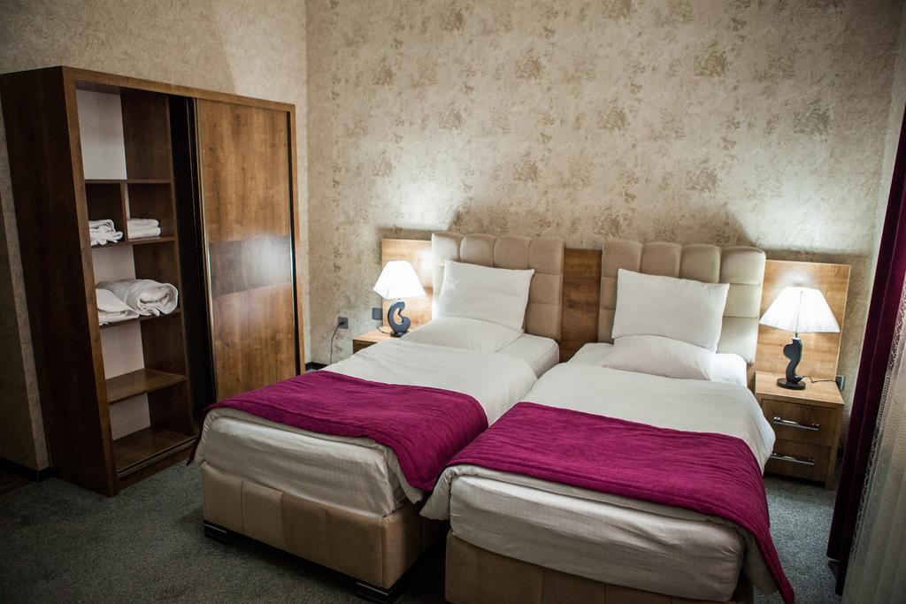 Issam Hotel & Spa Шеки Экстерьер фото